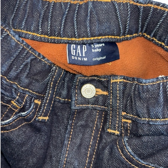 New GAP Fleece Lined Jeans 5 Dark Wash - Picture 4 of 11